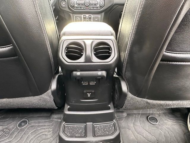 Used 2022 Jeep Wrangler Unlimited Sahara image 34