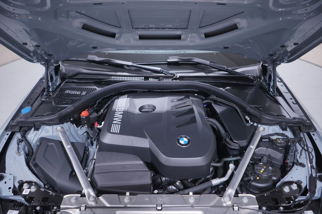 Used 2026 BMW 430i Coupe w/ M Sport Package image 23