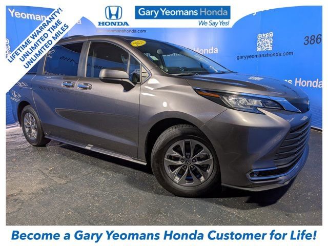 Used 2023 Toyota Sienna XLE