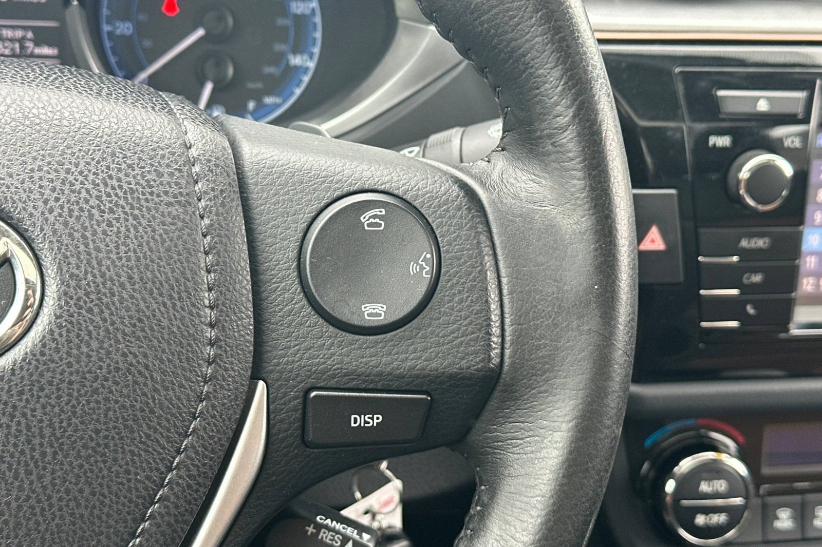 Used 2015 Toyota Corolla S FWD image 26