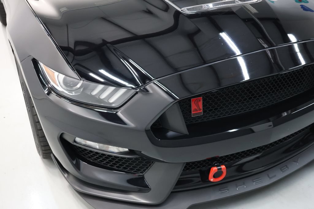 Used 2019 Ford Mustang Shelby GT350R w/ GT350R Equipment Group 920A RWD image 59