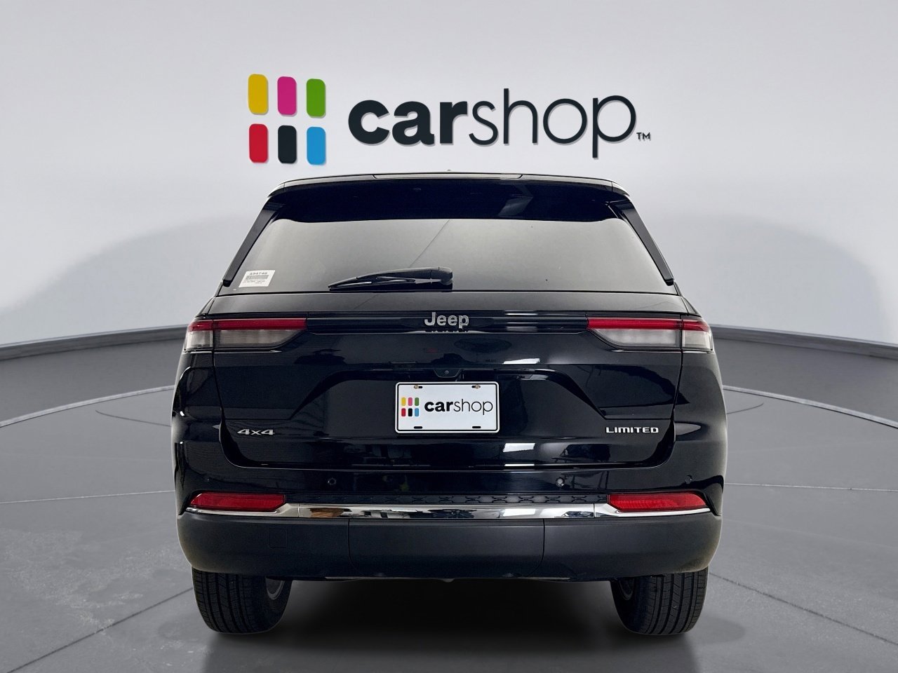 Used 2023 Jeep Grand Cherokee Limited AWD/4WD image 4