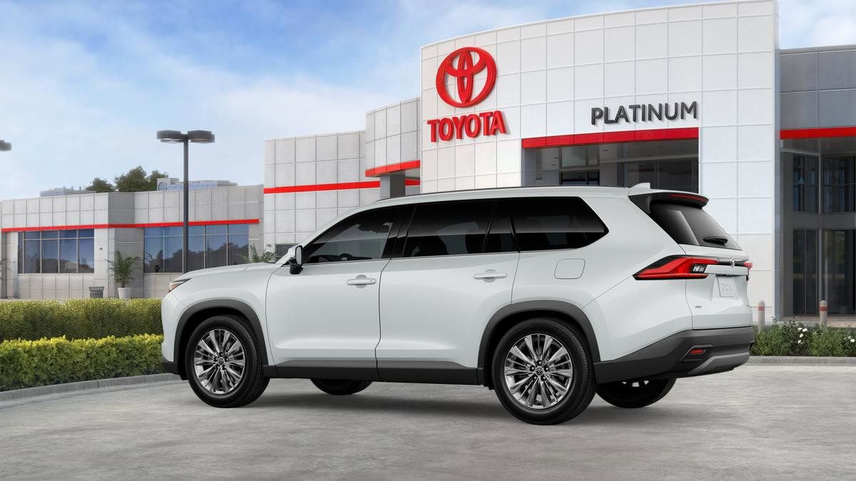 New 2026 Toyota Grand Highlander Platinum image 5