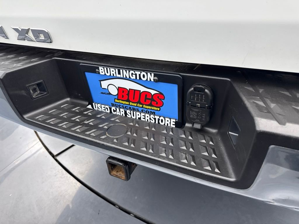 Used 2019 Nissan Titan SV AWD/4WD image 39