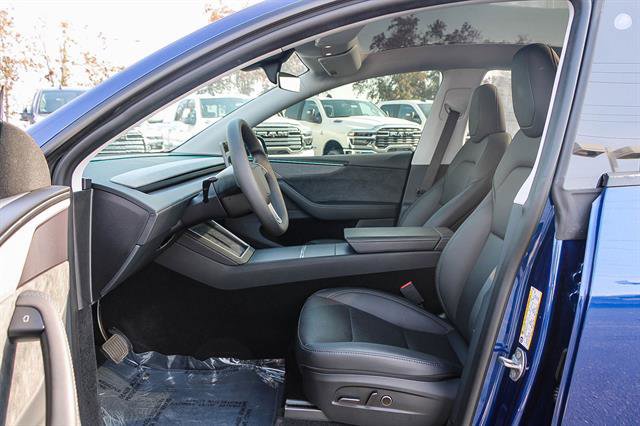 Used 2026 Tesla Model Y Long Range image 16