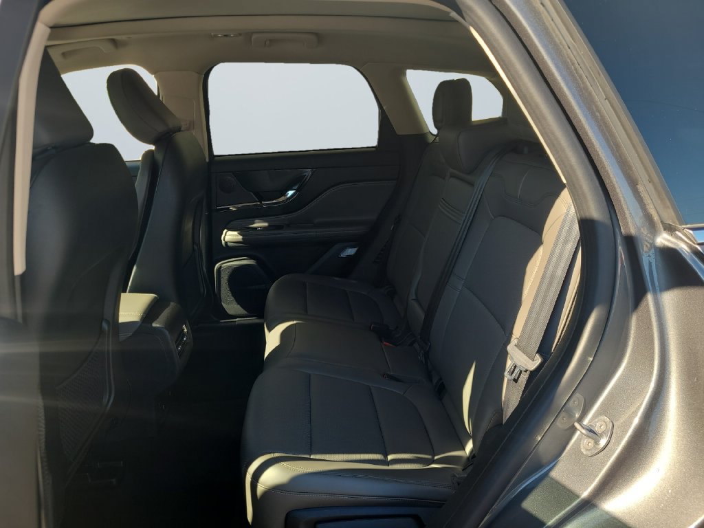 Used 2023 Lincoln Corsair AWD w/ Equipment Group 101A image 13