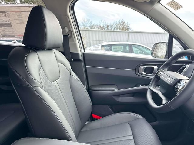 New 2026 Kia Sorento S w/ S Panoramic Sunroof Package FWD image 16