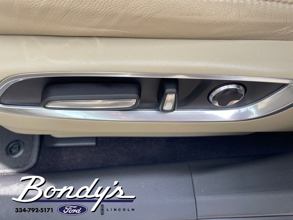 Used 2020 Acura MDX SH-AWD image 12