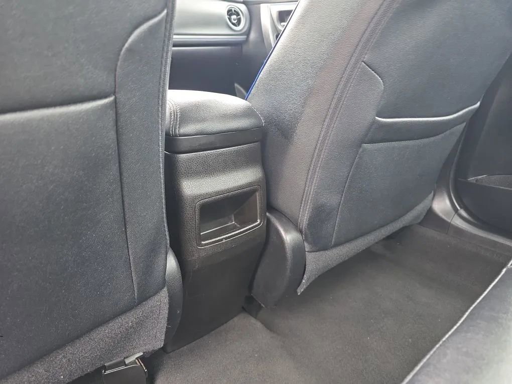 Used 2019 Toyota Corolla SE FWD image 35