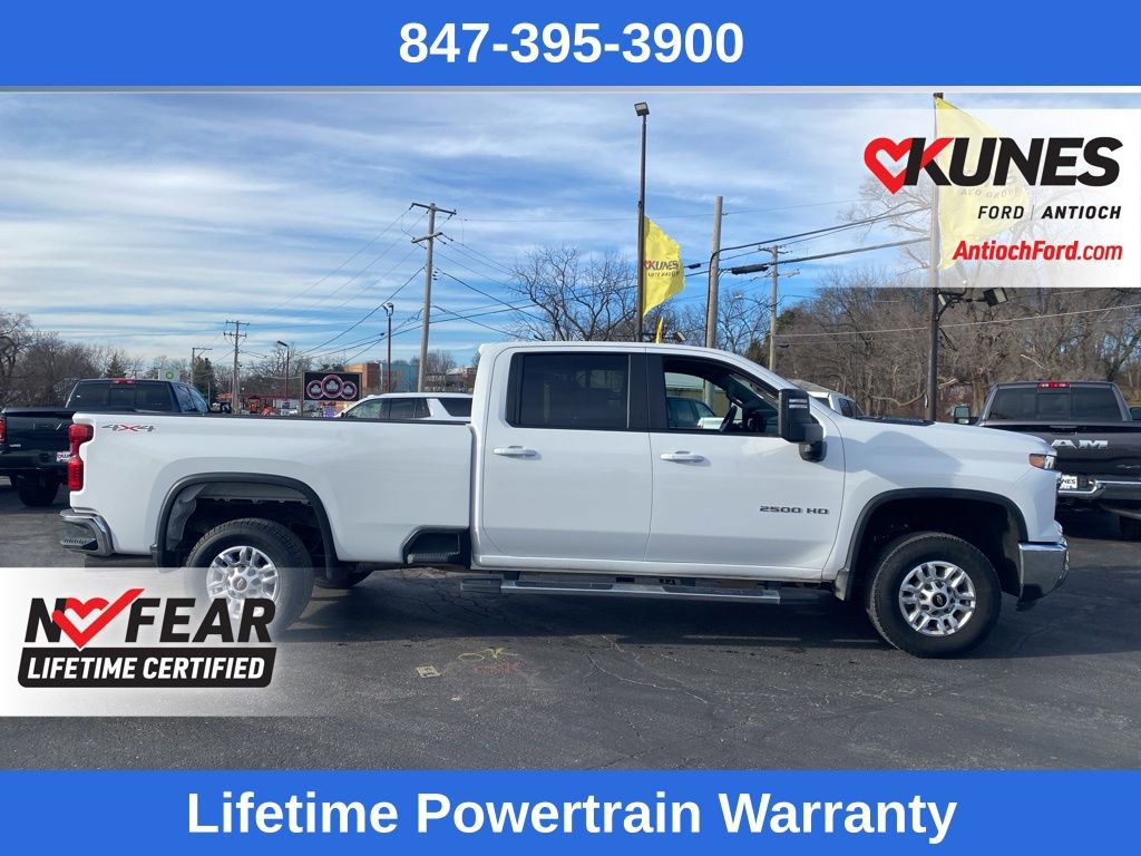 Used 2025 Chevrolet Silverado 2500 LT w/ Convenience Package AWD/4WD image 3