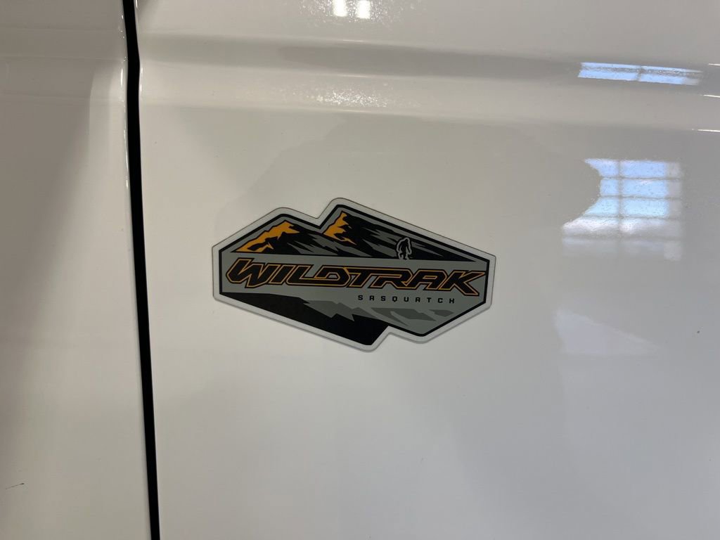 Used 2023 Ford Bronco Wildtrak image 29