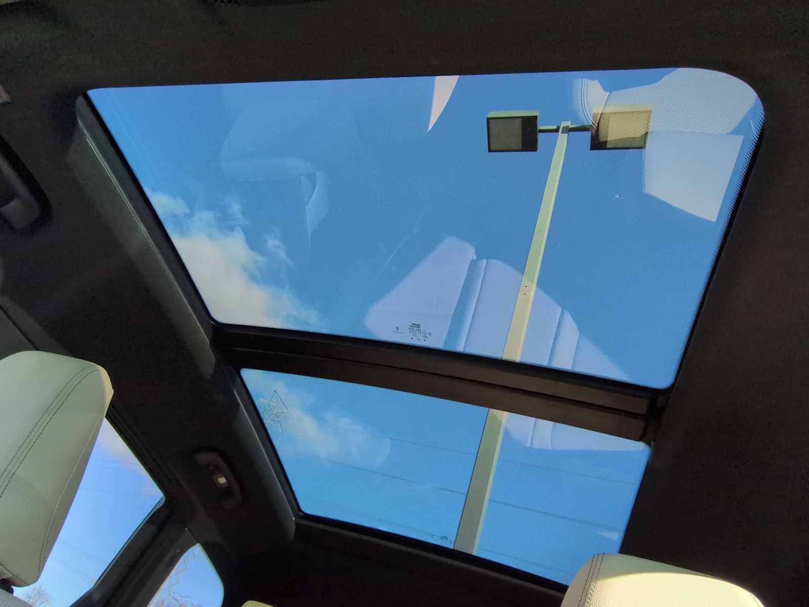 Certified 2023 BMW X1 xDrive28i w/ Convenience Package image 18