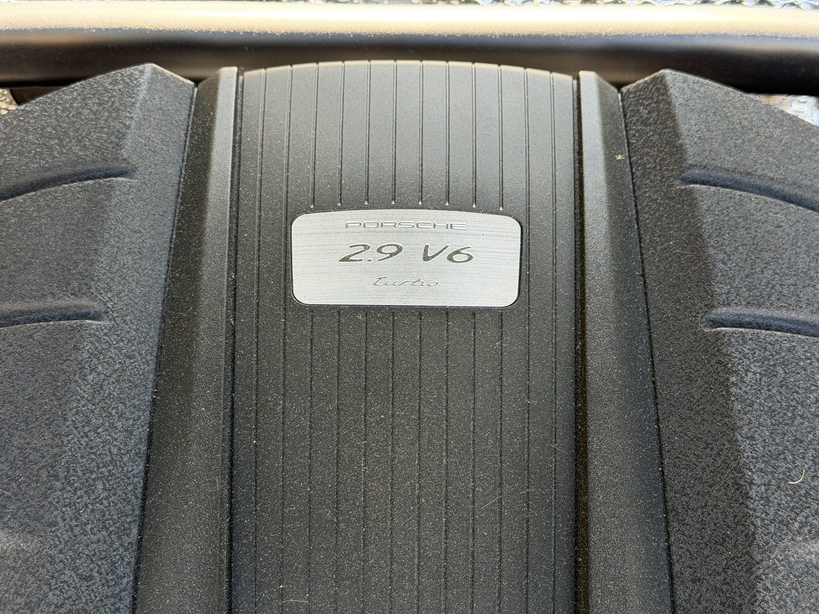 Used 2021 Porsche Macan Turbo AWD/4WD image 10