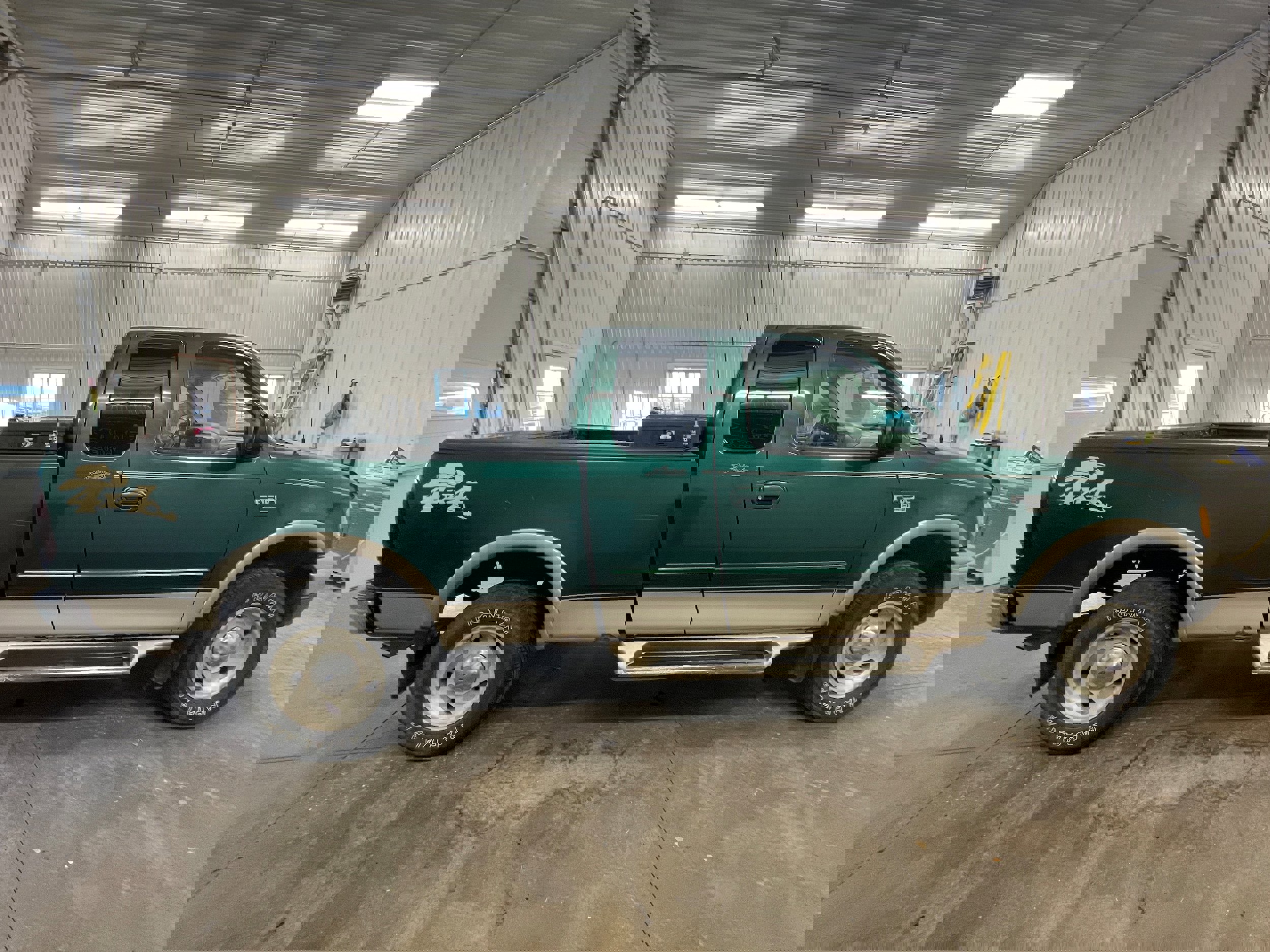 Used 1999 Ford F150 XLT image 6