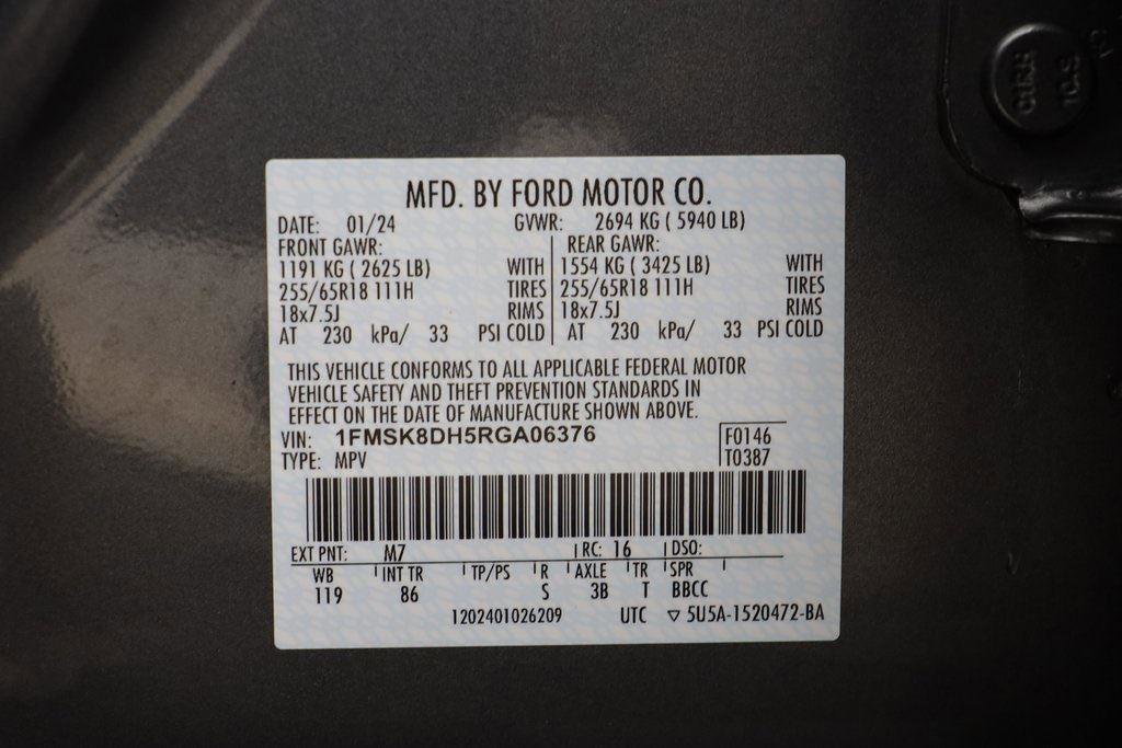 Used 2024 Ford Explorer XLT image 24