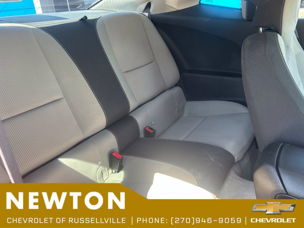 Used 2015 Chevrolet Camaro LT RWD image 25