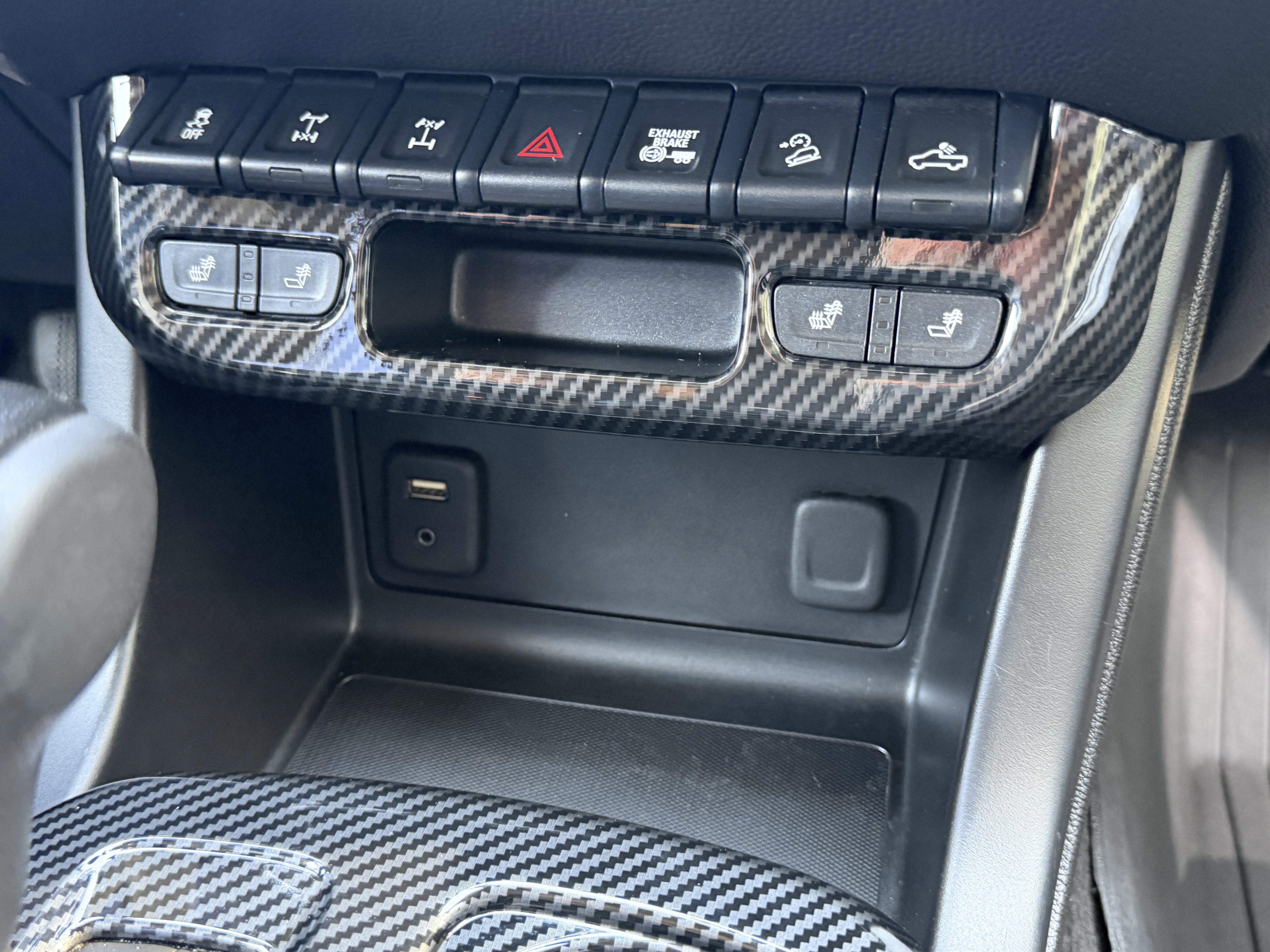 Used 2017 Chevrolet Colorado ZR2 AWD/4WD image 12