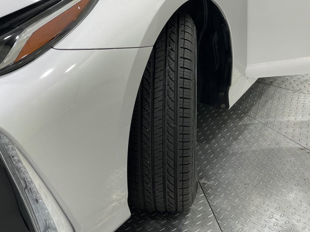 Used 2020 Toyota Prius Prime LE image 33