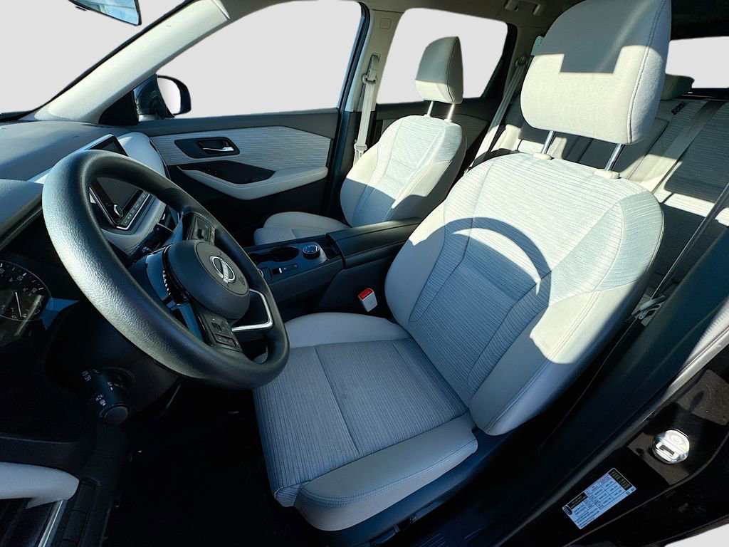 Used 2023 Nissan Rogue SV image 17