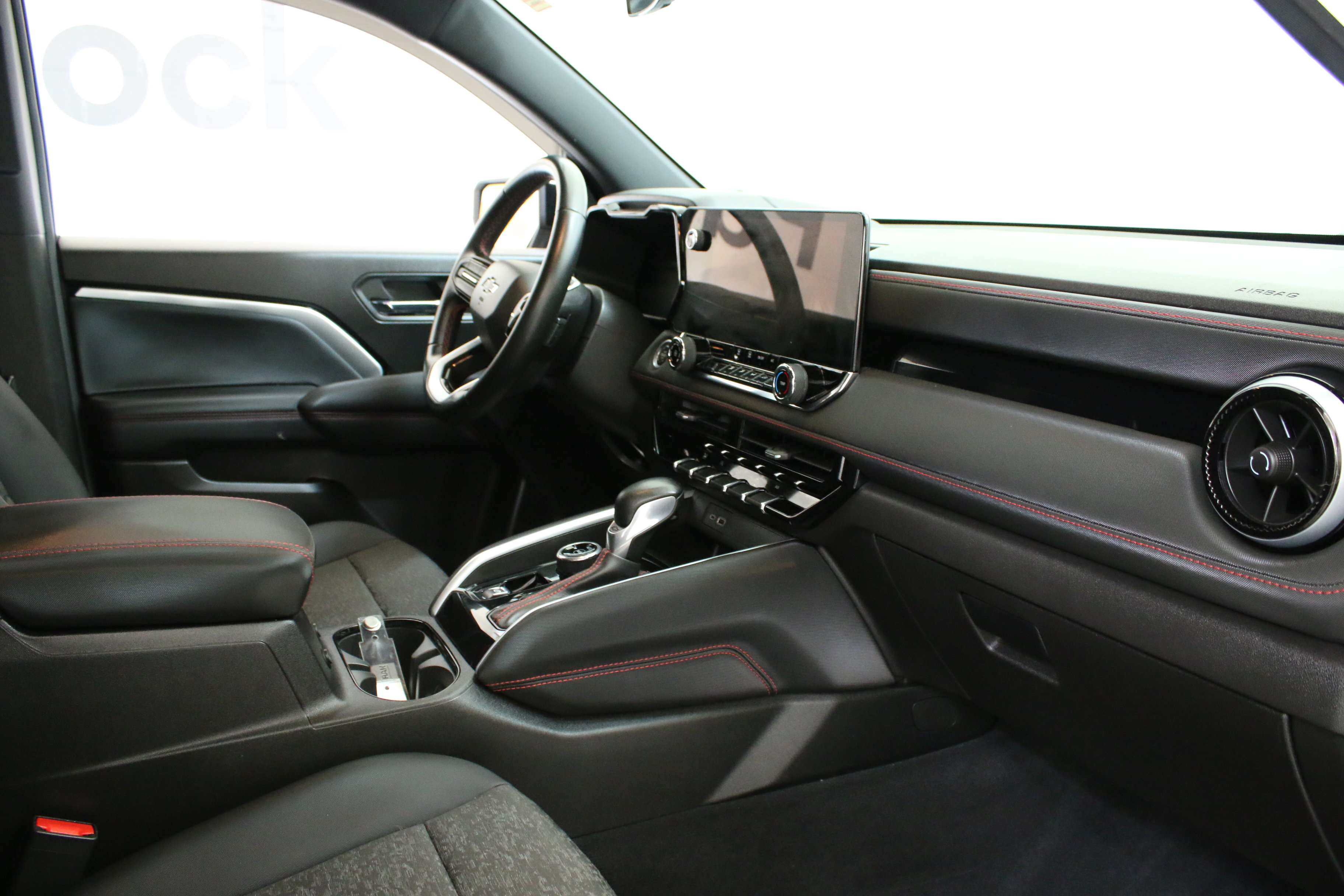 Used 2023 Chevrolet Colorado Z71 AWD/4WD image 28