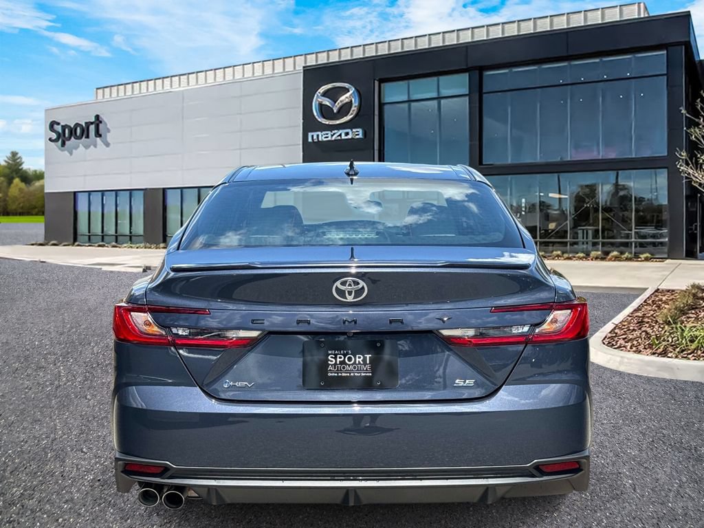 Used 2026 Toyota Camry SE FWD image 5