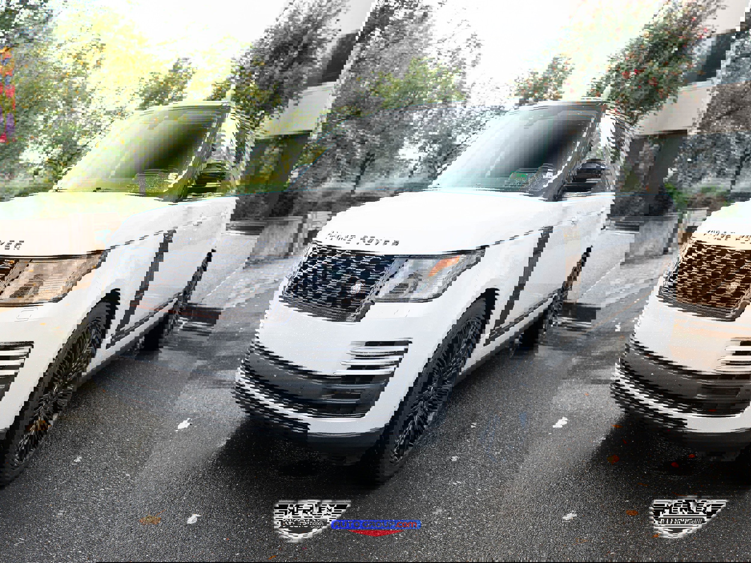 Used 2018 Land Rover Range Rover Long Wheelbase Supercharged image 3