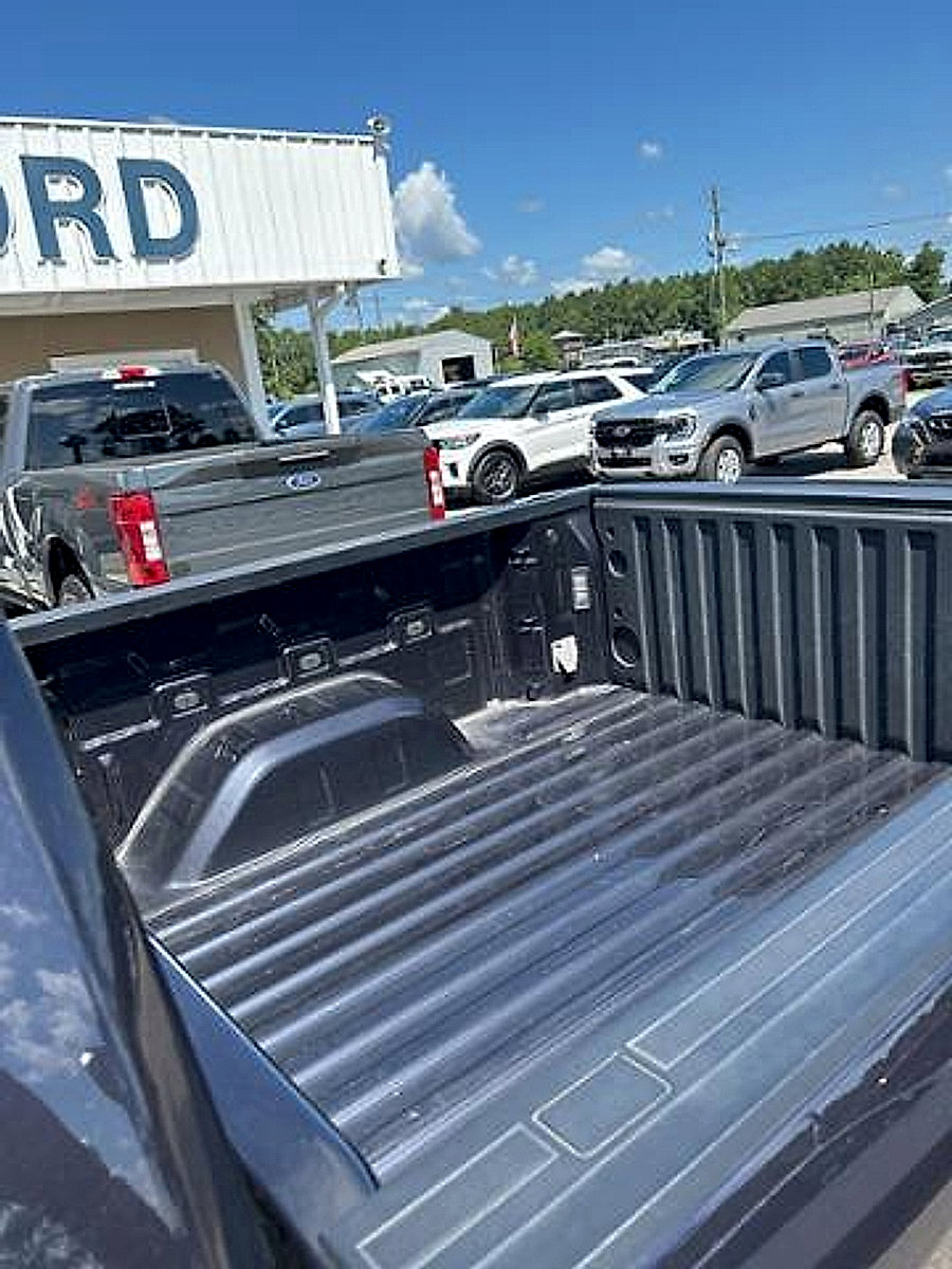 Used 2024 Chevrolet Silverado 1500 RST w/ Convenience Package II image 6