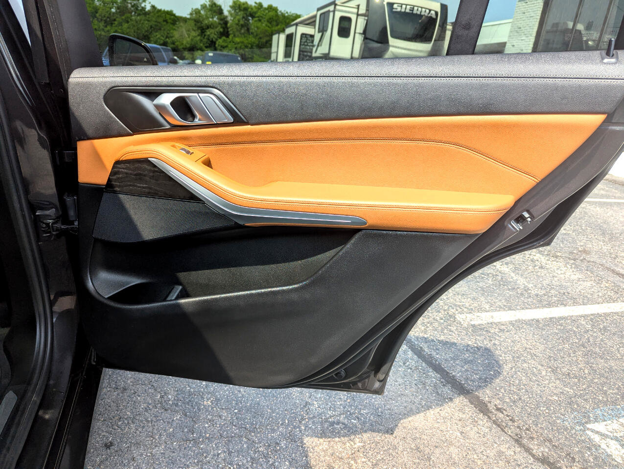 Used 2022 BMW X7 xDrive40i w/ Luxury Seating Package image 50