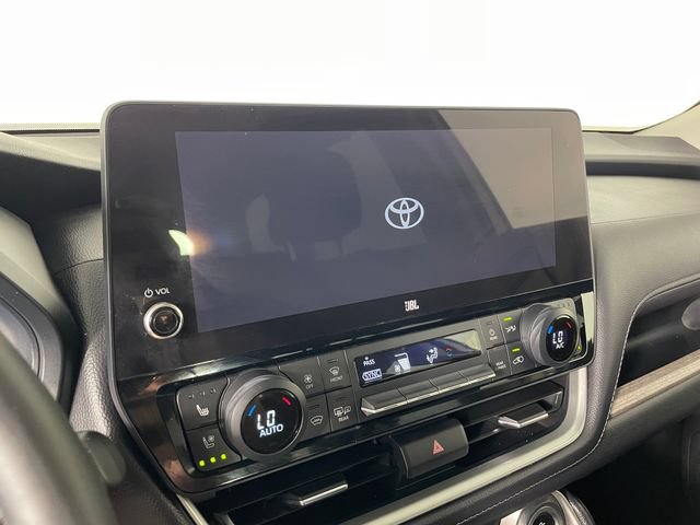 Used 2024 Toyota Grand Highlander AWD image 8