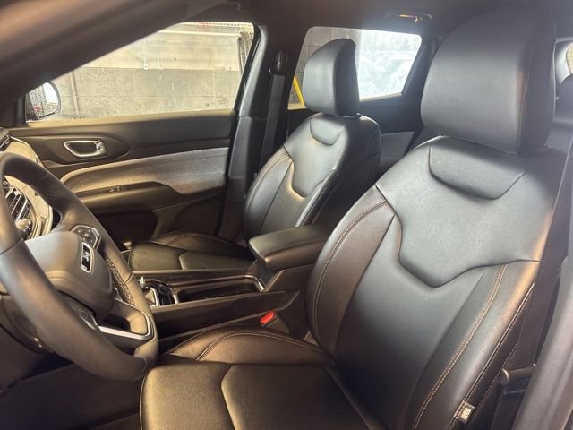 Used 2024 Jeep Compass Latitude image 10