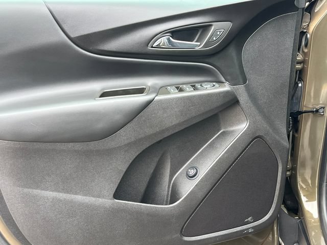 Used 2024 Chevrolet Equinox LT w/ LPO, Floor Liner Package AWD/4WD image 13