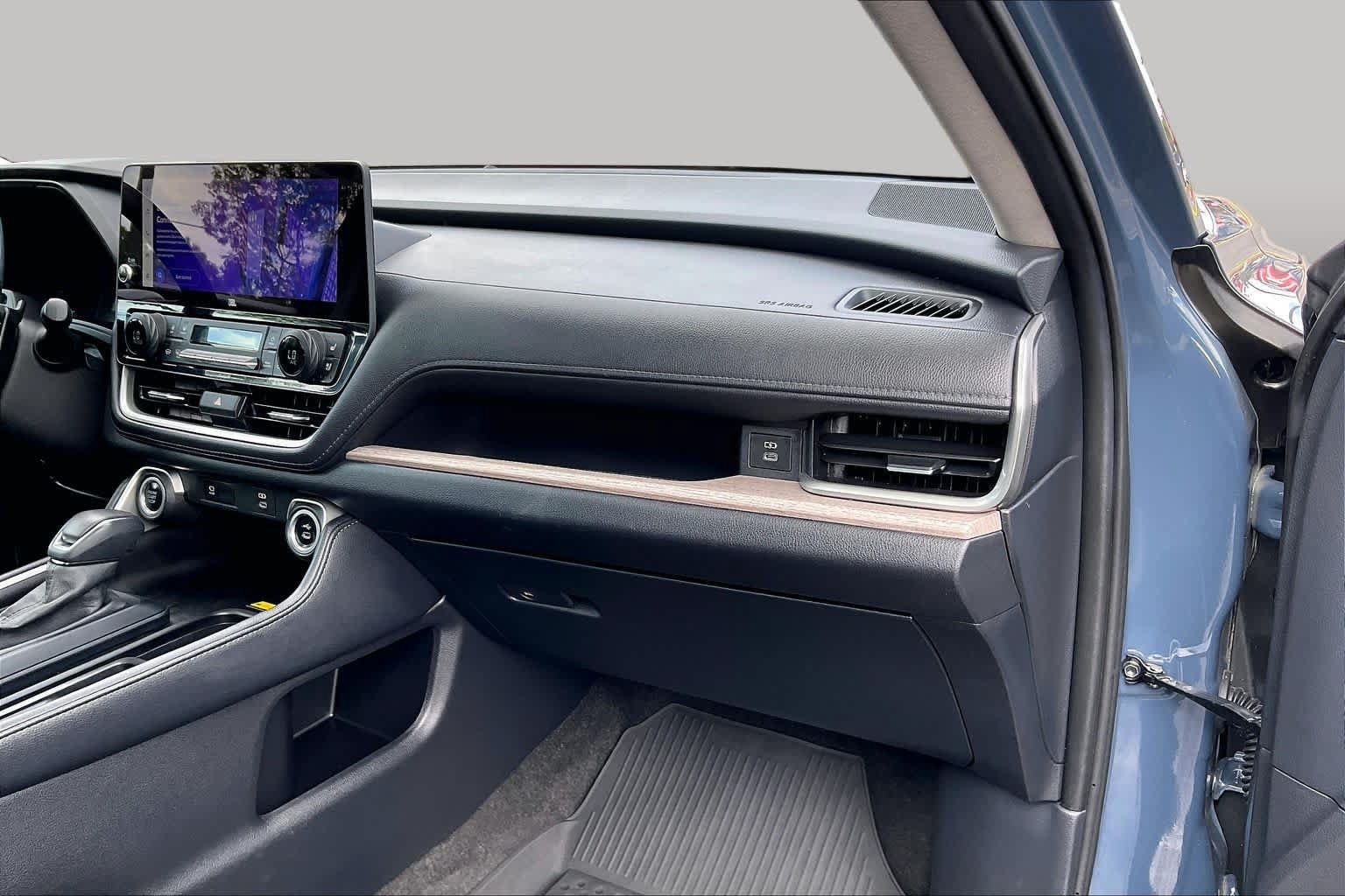 Used 2024 Toyota Grand Highlander AWD image 18