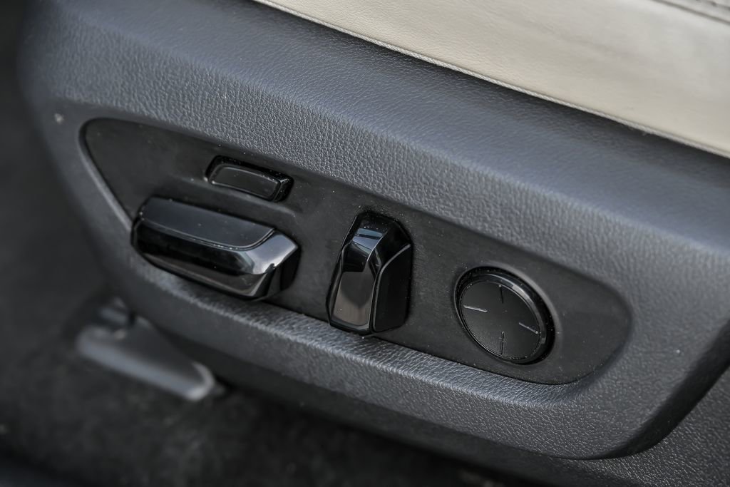 Used 2023 Lexus RX 350 350 Luxury w/ Cold Area Package image 18