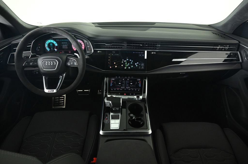 New 2025 Audi RS Q8 performance image 9