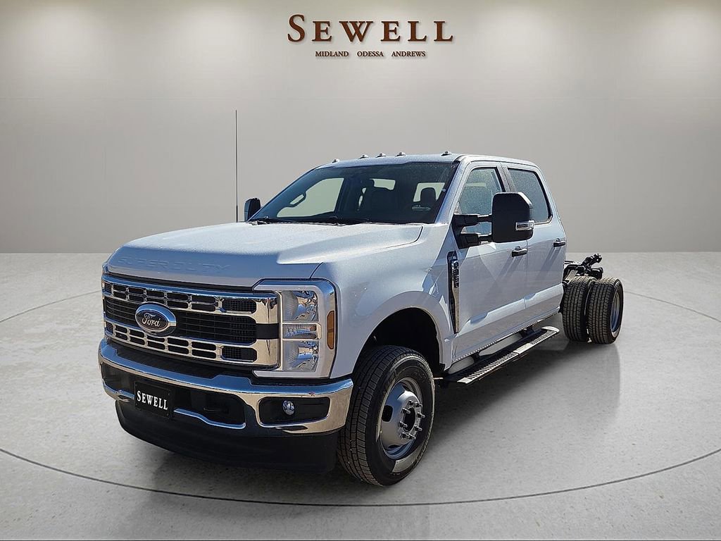 New 2026 Ford F350 XL w/ XL Chrome Package