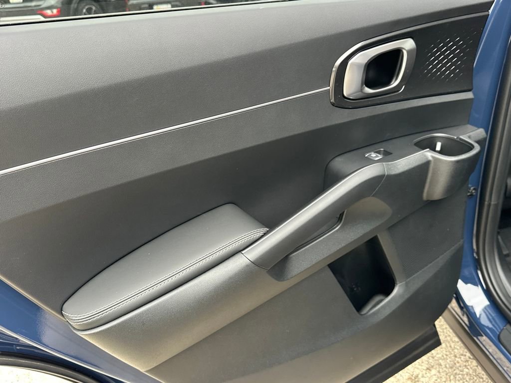 New 2026 Kia Sorento S image 14