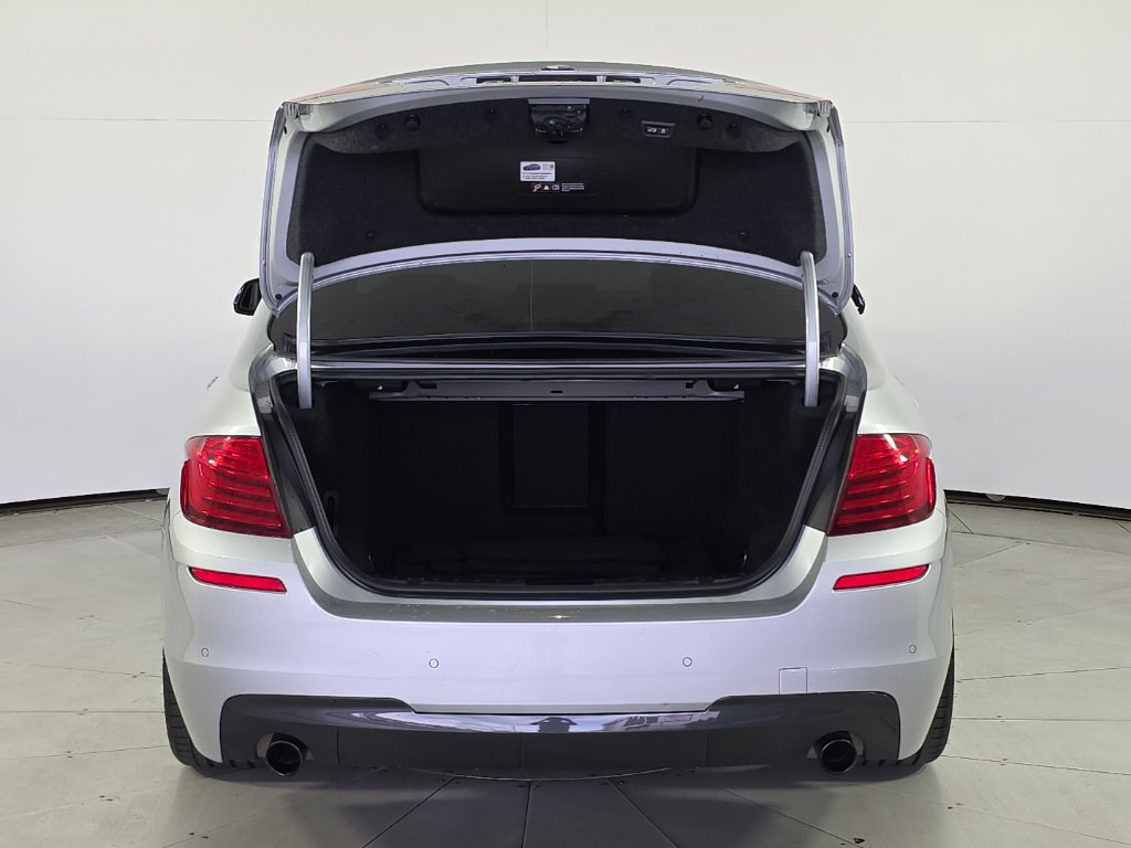 Used 2016 BMW 535i Sedan RWD image 10