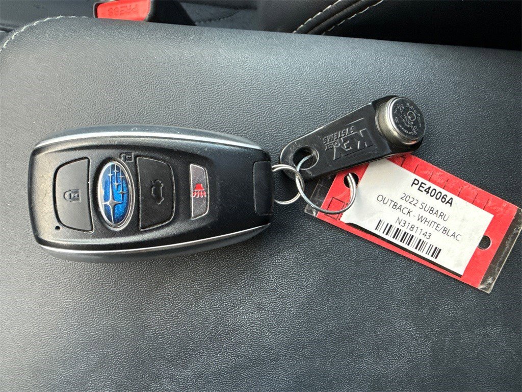 Used 2022 Subaru Outback Limited image 4