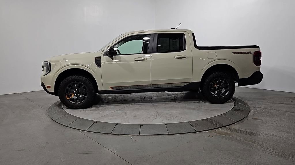 Used 2025 Ford Maverick Tremor image 2