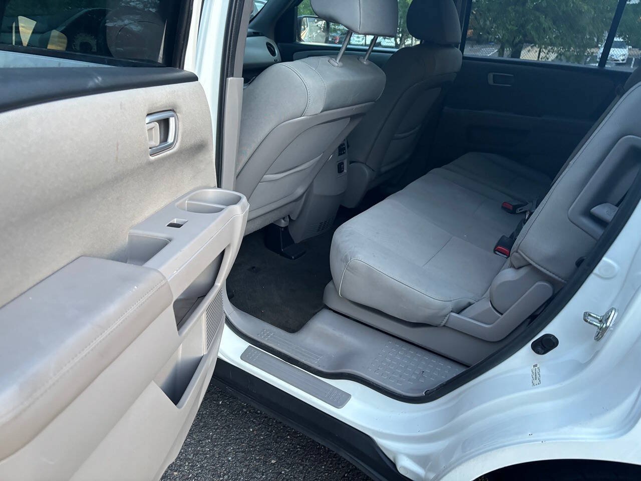 Used 2014 Honda Pilot LX image 17