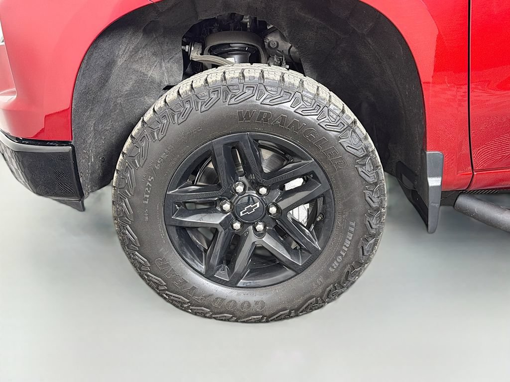 Used 2024 Chevrolet Silverado 1500 LT Trail Boss w/ Convenience Package II AWD/4WD image 33
