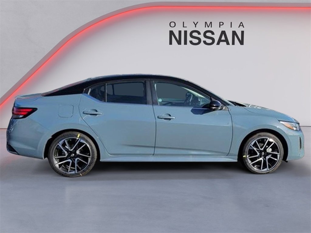 New 2025 Nissan Sentra SR w/ SR Premium Package image 5