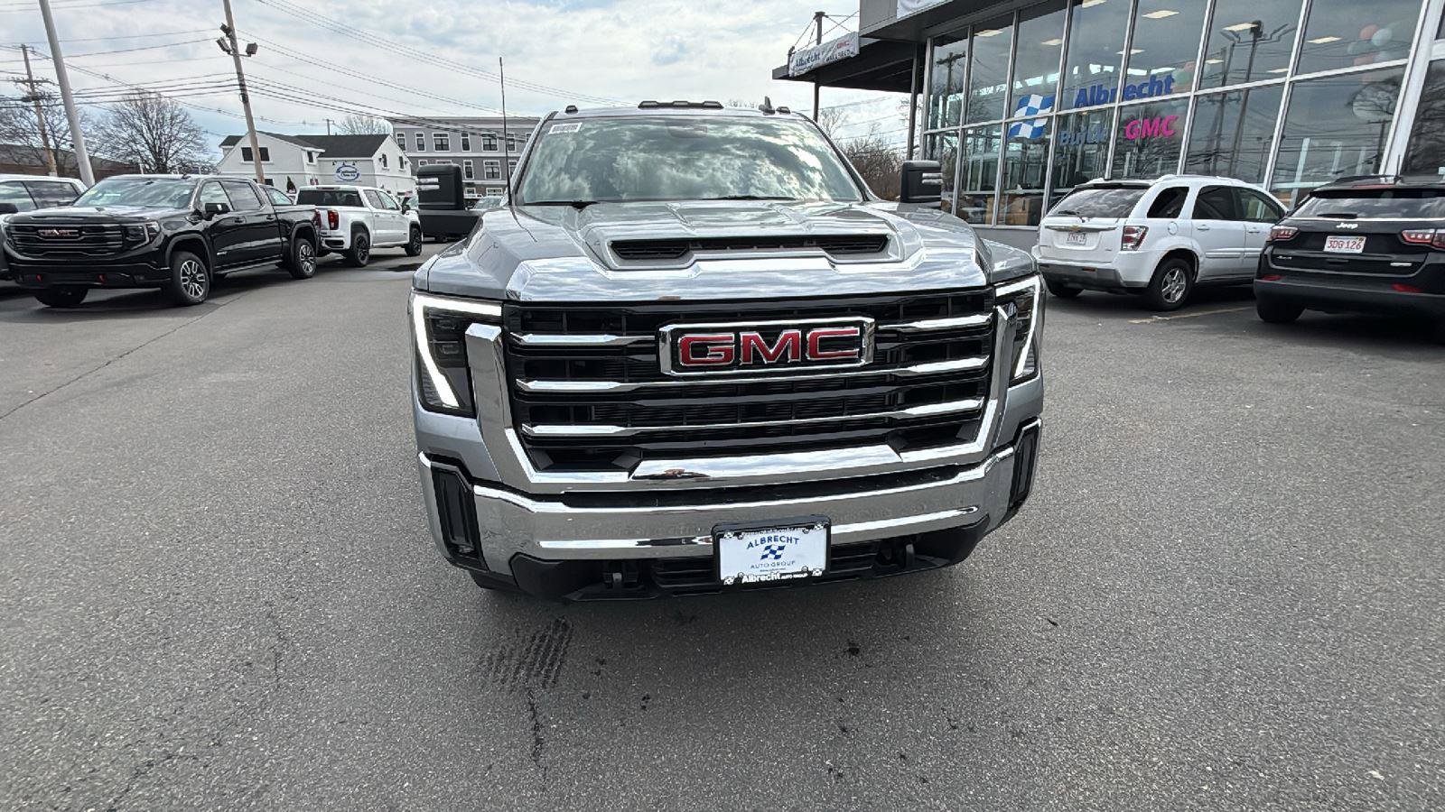 New 2026 GMC Sierra 2500 SLE w/ SLE Value Package; video 2