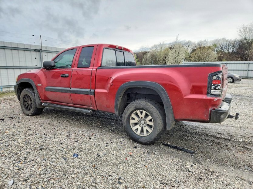 Used 2006 Mitsubishi Raider DuroCross image 4