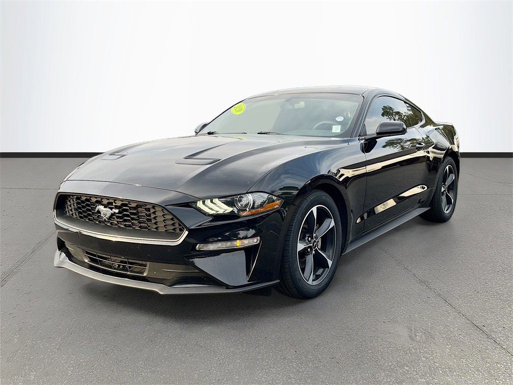 Used 2020 Ford Mustang Coupe image 3