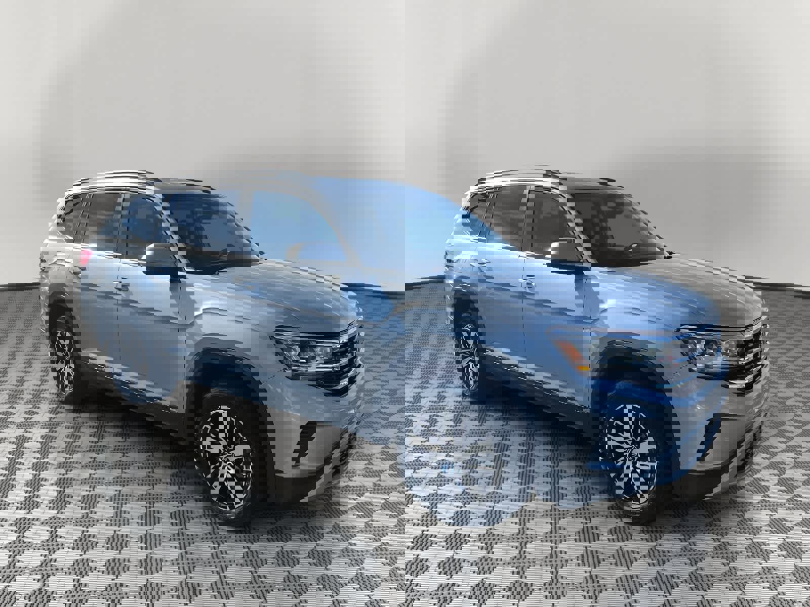 Used 2023 Volkswagen Atlas SE image 1