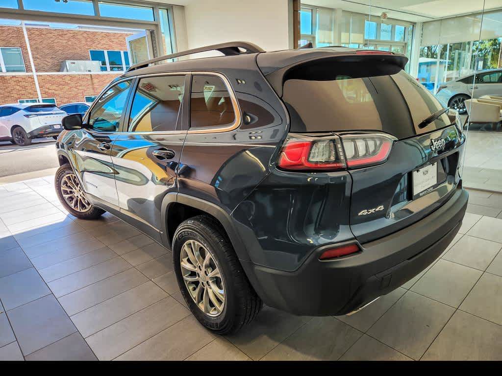 Used 2022 Jeep Cherokee Latitude Lux w/ Mopar Interior Package AWD/4WD image 8