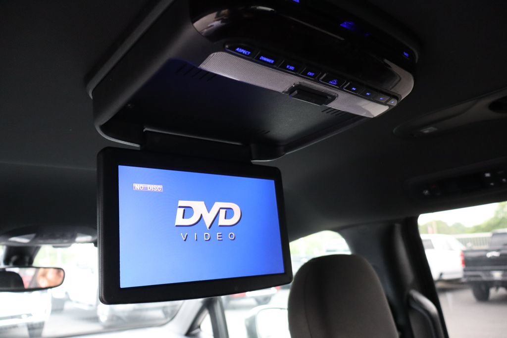 Used 2018 Chrysler Pacifica Touring Plus w/ S Appearance Package FWD image 24