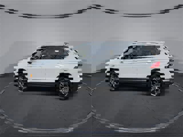 Used 2021 Volkswagen Tiguan SEL w/ 3-Row Tiguan MDO Package image 5