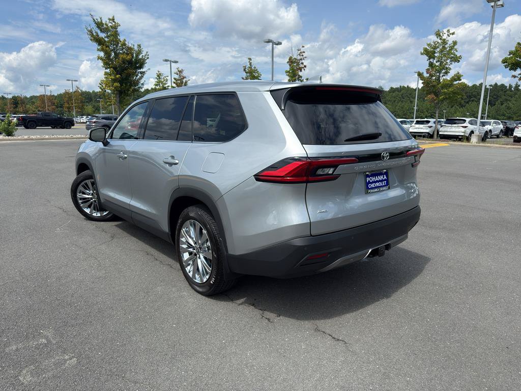Used 2024 Toyota Grand Highlander AWD image 5